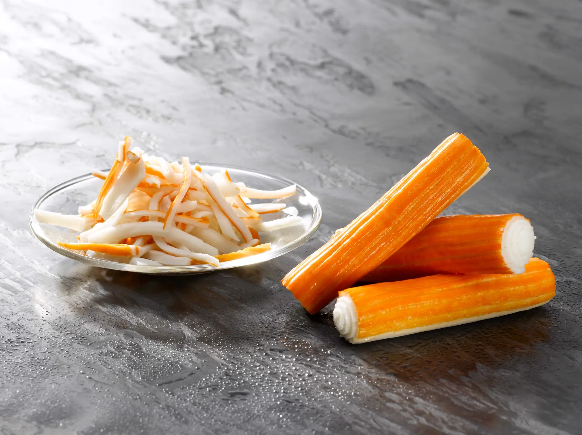 Surimi_-_bâtonnet_et_miettes